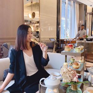 Meet your Posher, Sylvia